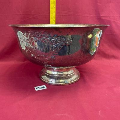 Punch bowl/ silver/no markings