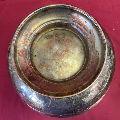 Punch bowl/ silver/no markings