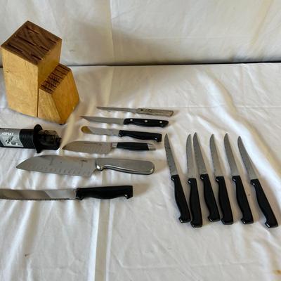 Various Knives and Knife Block (K-MK)