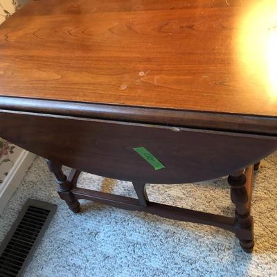 Oval Wooden Drop Leaf Side Table -Lot 243