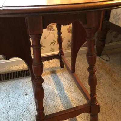 Oval Wooden Drop Leaf Side Table -Lot 243