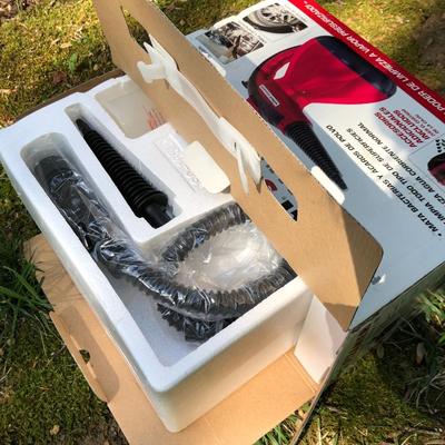 Scunci Steamer SS-1000 (New in Box) -Lot 244