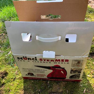 Scunci Steamer SS-1000 (New in Box) -Lot 244