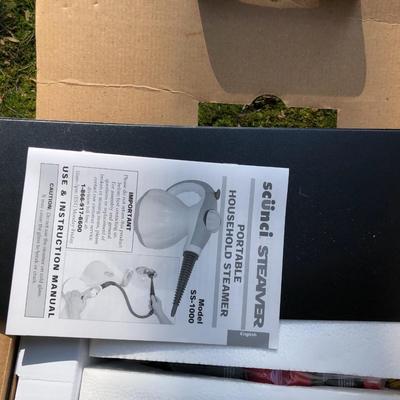 Scunci Steamer SS-1000 (New in Box) -Lot 244