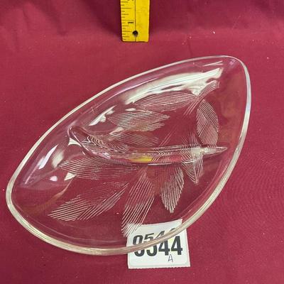 Clear glass divided relish tray w/ raised leaf design