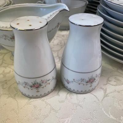 Noritake Japan china set