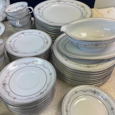 Noritake Japan china set