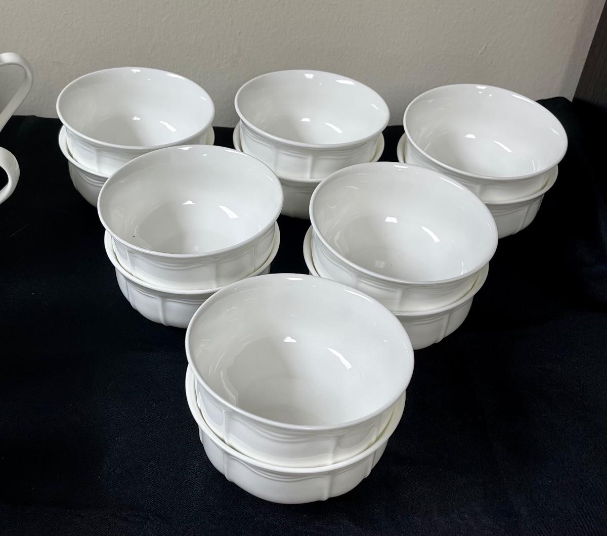 Large 12 place setting 72 pc set of Mikasa Antique White Bone China