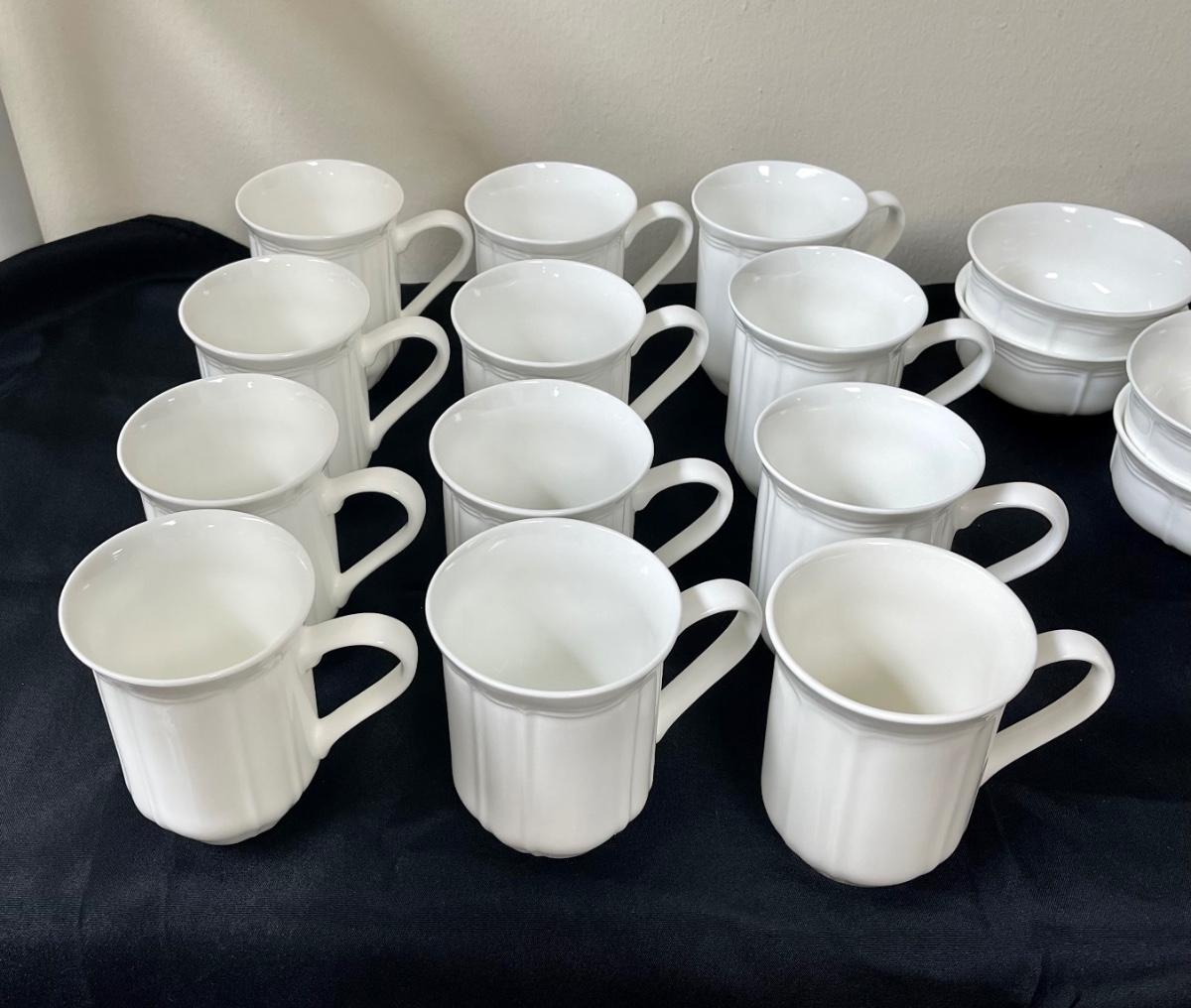 Large 12 place setting 72 pc set of Mikasa Antique White Bone China