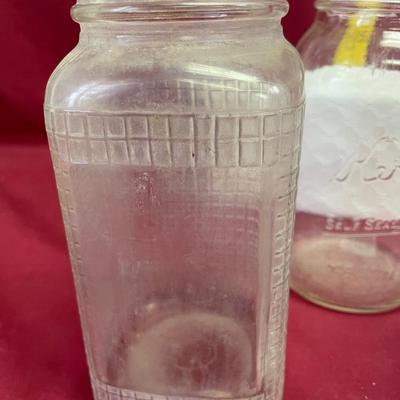 Assortment of qt jars