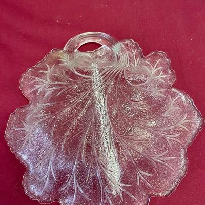 Vtg Indiana pebble leaf pressed glass divided candy dish