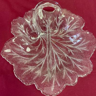 Vtg Indiana pebble leaf pressed glass divided candy dish