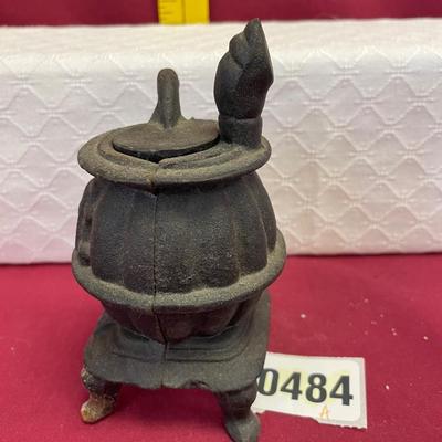 Vtg mini, cast iron pot belly stove