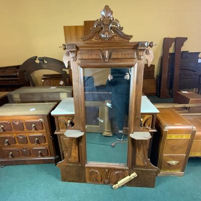 Lot 060 | American Victorian Dresser | Mirror | Marble Top