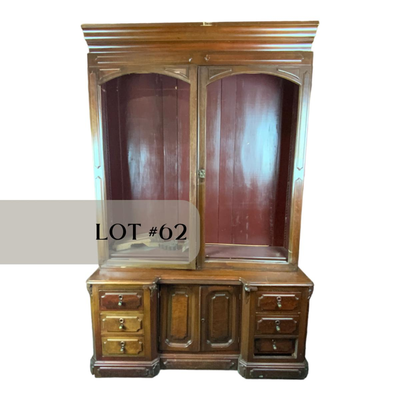 Lot 062 | Large Victorian Bookcase
