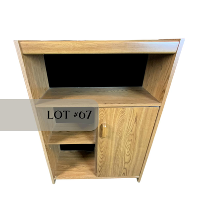 Lot 067 | Small Vintage Cabinet