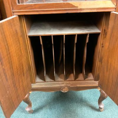 Lot 068 | Antique Widdicomb Phonograph Base