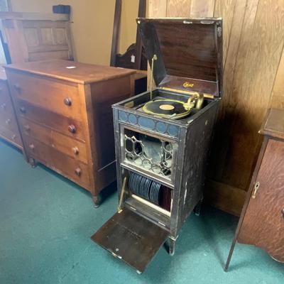 Lot 070 | Mahogany Edison Phonograph | 23 Thick Discs