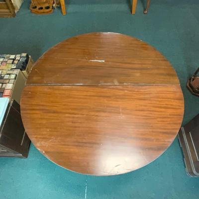 Lot 072 | Two Piece Round Table