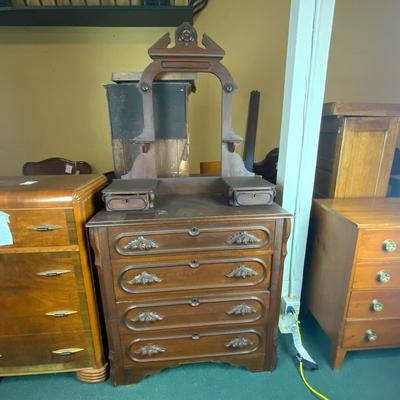 Lot 078 | Victorian Walnut Dresser