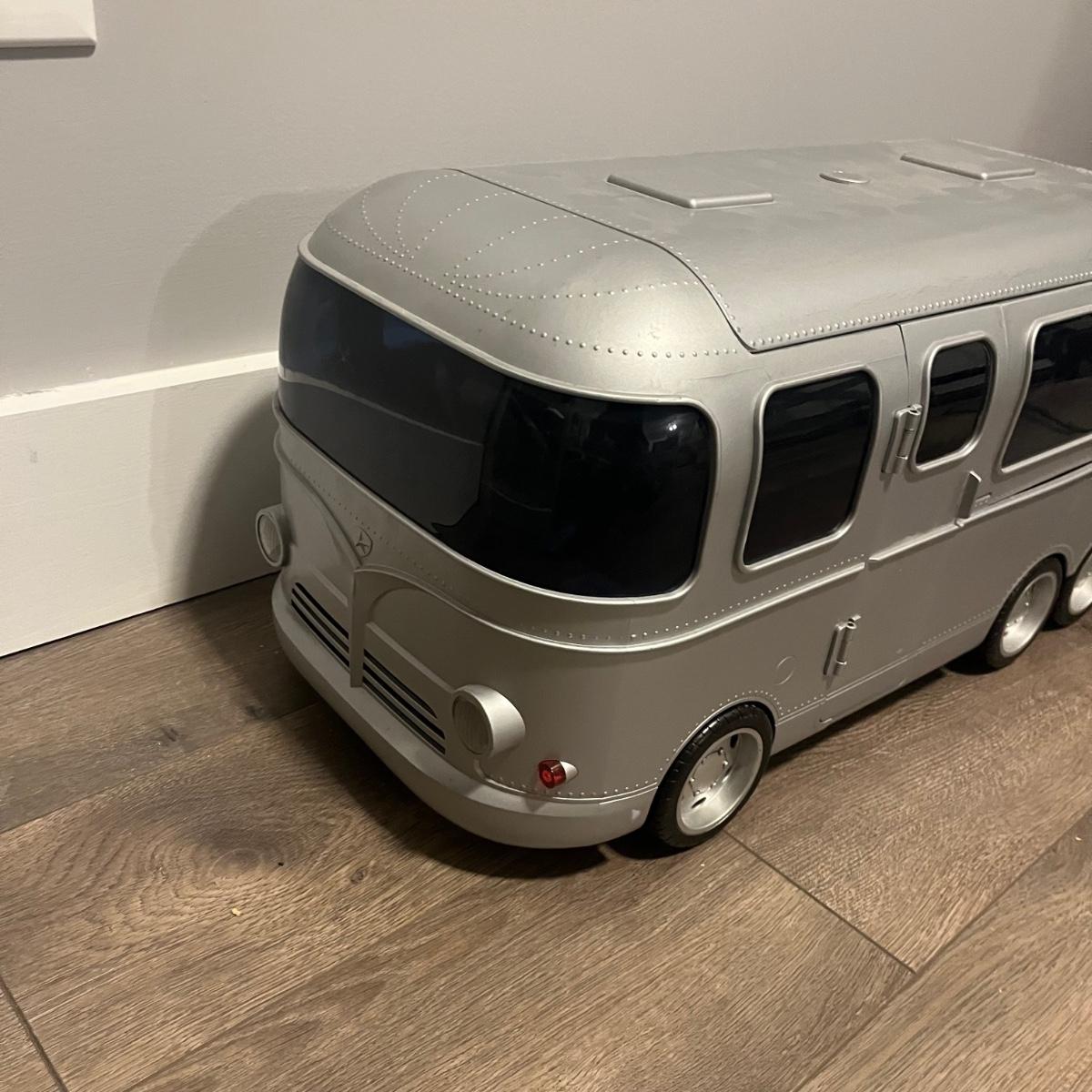 Flashback Fever Bratz Toy Bus BLR MG
