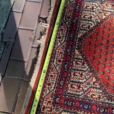 Early Wool Hand Made Iran Rug - Lot 148