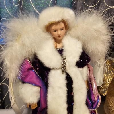 Christmas Nativities + More  (L-JS)