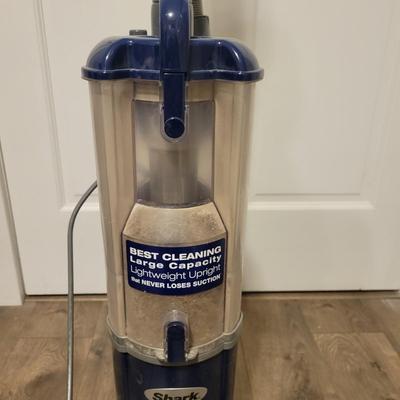 Shark Navigator Vacuum (BLR-DW)