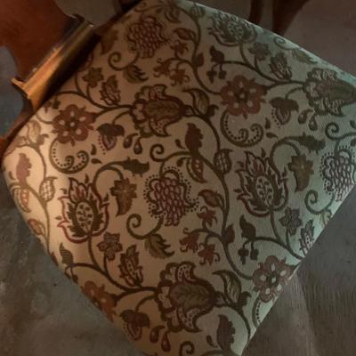 Pub Style Dining Set Extending Table & Four Chairs - Lot 172