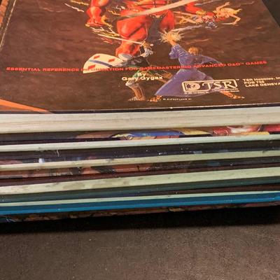 Dungeons & Dragons Hardback Guide Lot - Lot 176