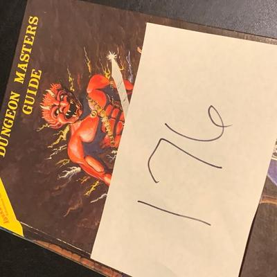 Dungeons & Dragons Hardback Guide Lot - Lot 176