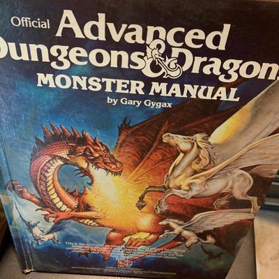Dungeons & Dragons Hardback Guide Lot - Lot 176
