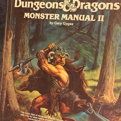 Dungeons & Dragons Hardback Guide Lot - Lot 176