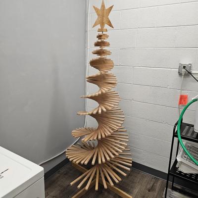 Handmade Spiral Wood Christmas Tree (L-JS)