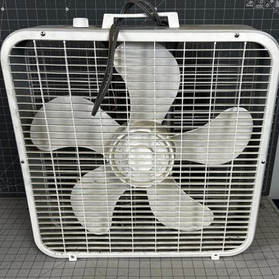 Box Fan (White) Room 13 