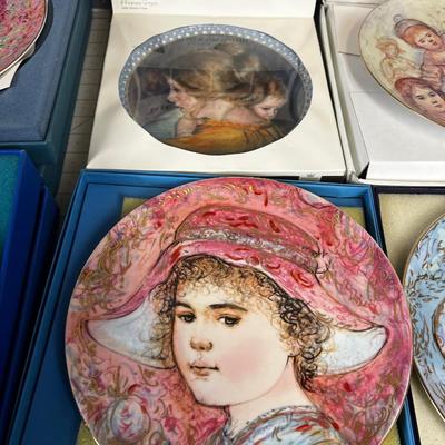 Larger Plates 11" Collection of Mother & Child 