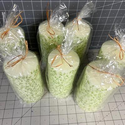 7 Pilar Green Leaf Candles. NEW 
