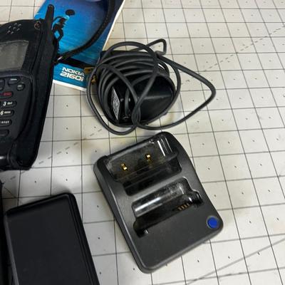 NOKIA 2160i Cellphone, With Charger 