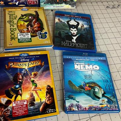 9 Disney Blue Ray DVD 