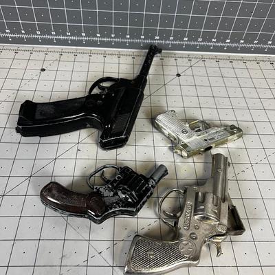 4 Cap Guns, Now thatâ€™s Gun Control! 