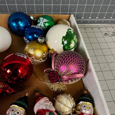 Tray of Christmas Bulbs and Such. 