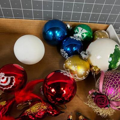 Tray of Christmas Bulbs and Such. 