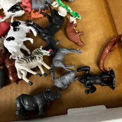 Toy Animals, Plastic: Horses, Sheep, Cow Plus Jungle Animals VINTAGE 1970's