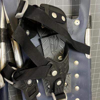 Red Feather Snow shoes