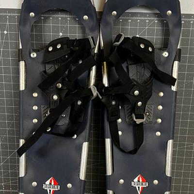 Red Feather Snow shoes