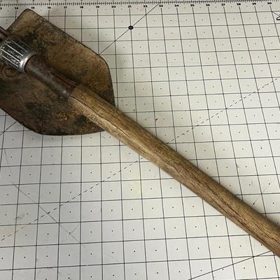 Folding Shovel 