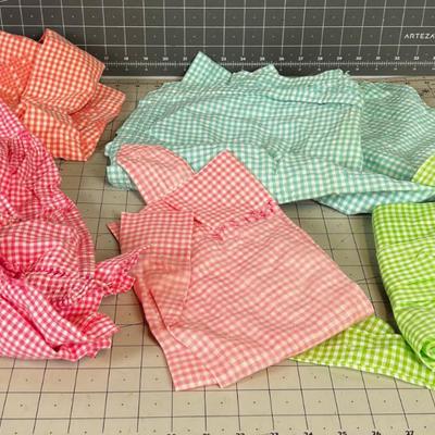 Gingham Apron Pile (5) 