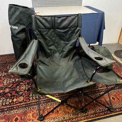 2 Camp Chairs