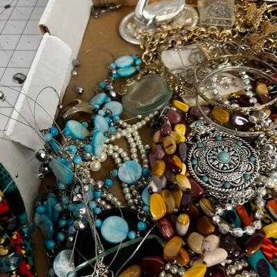 Tray of Costume Jewelry 