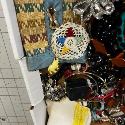 Tray of Costume Jewelry 